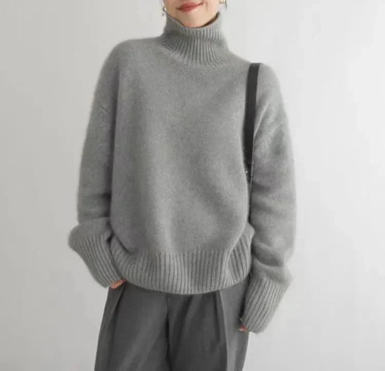 Collaria – Elegant High Collar Sweater